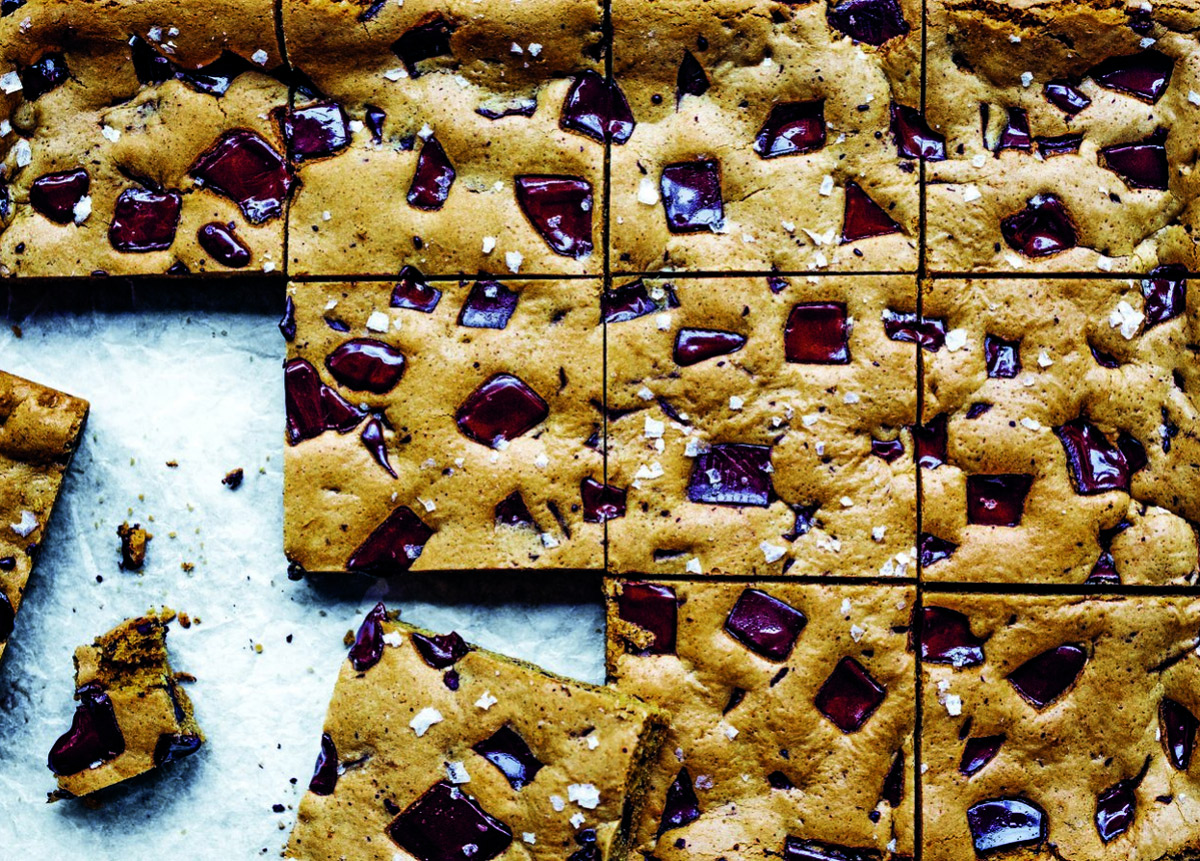 Salted-Tahini-Chocolate-Chunk-Cookie-Bars