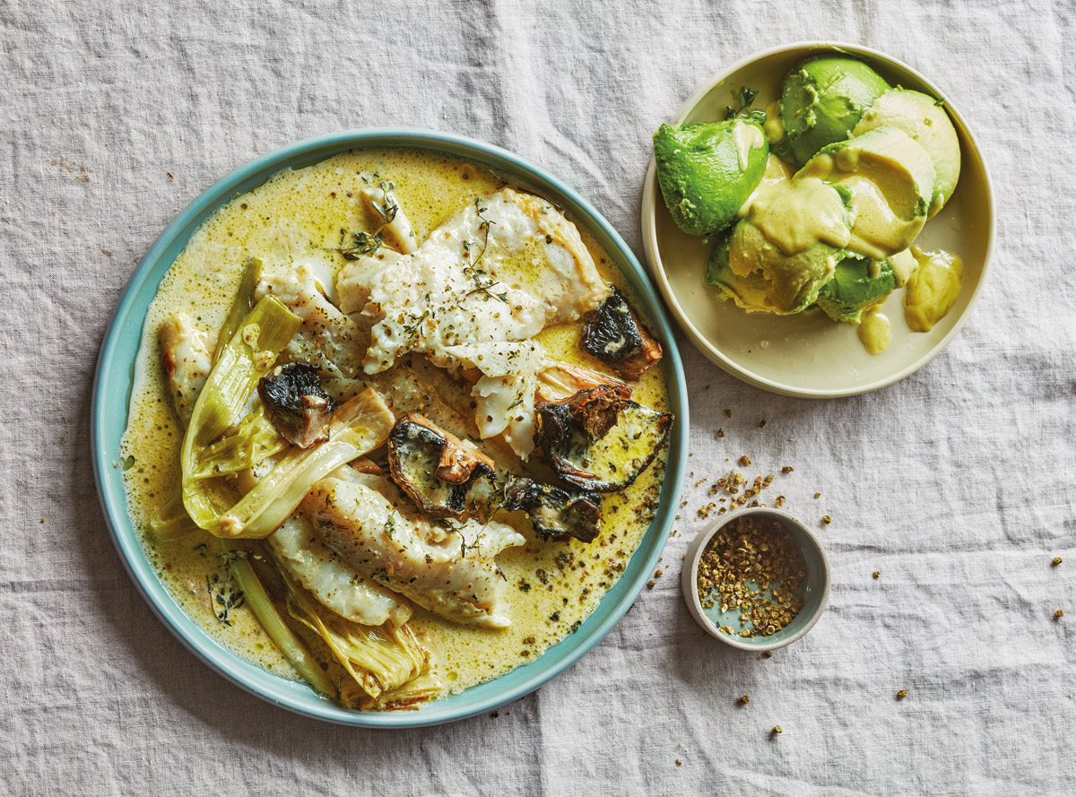 BAKED-HAKE-WITH-MUSHROOMS-AND-LEEKS