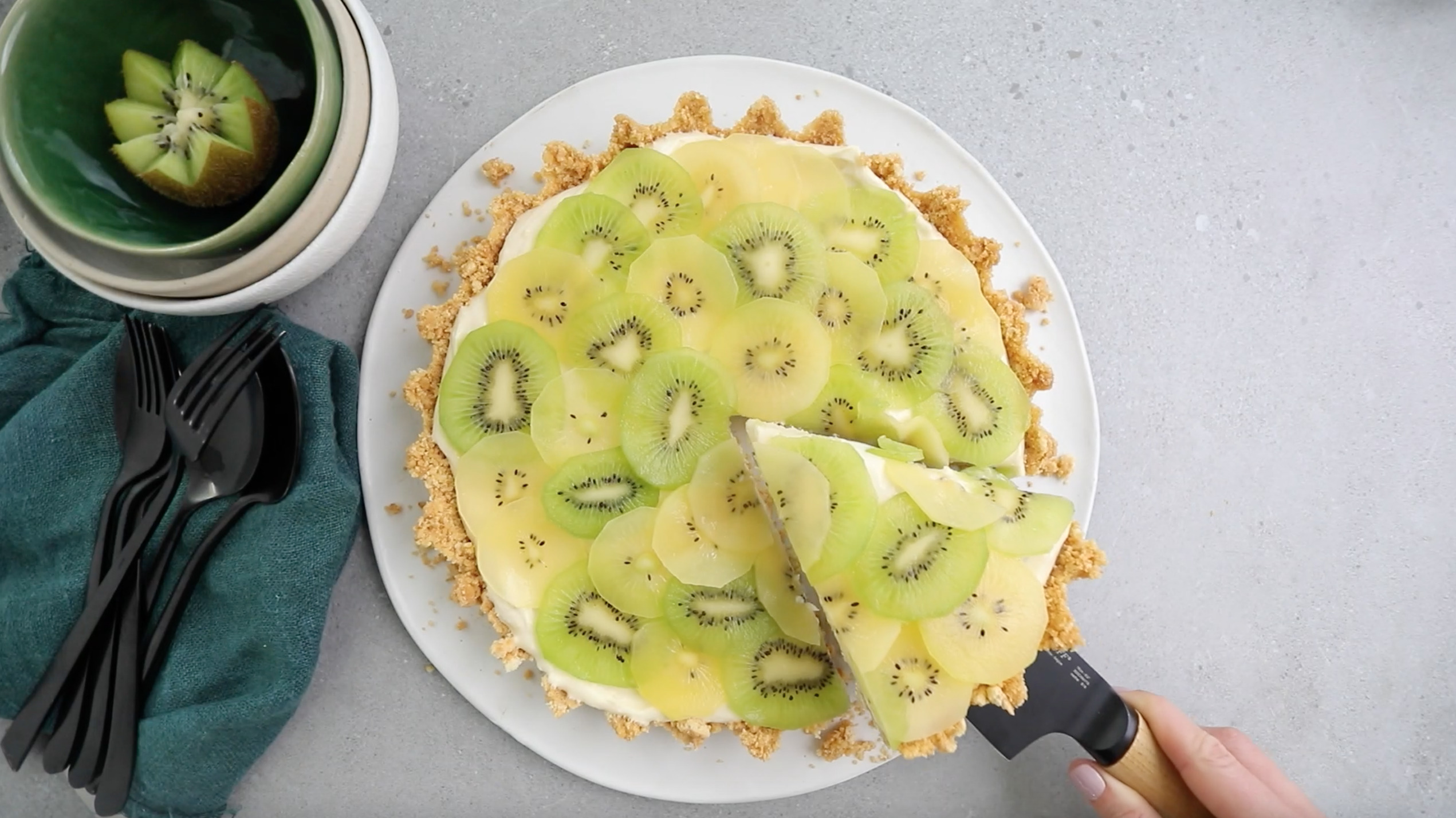 no-bake-kiwi-cheesecake