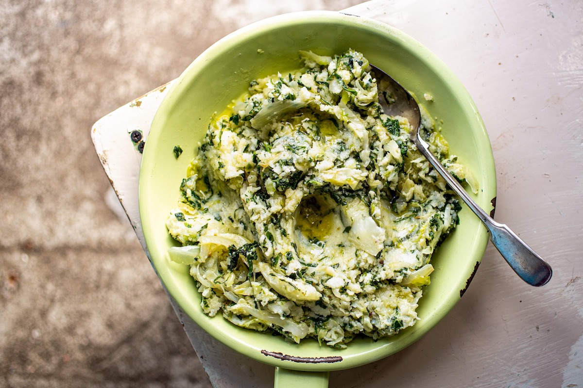 umfino-maize-meal-cooked-with-cabbage-and-leafy-greens