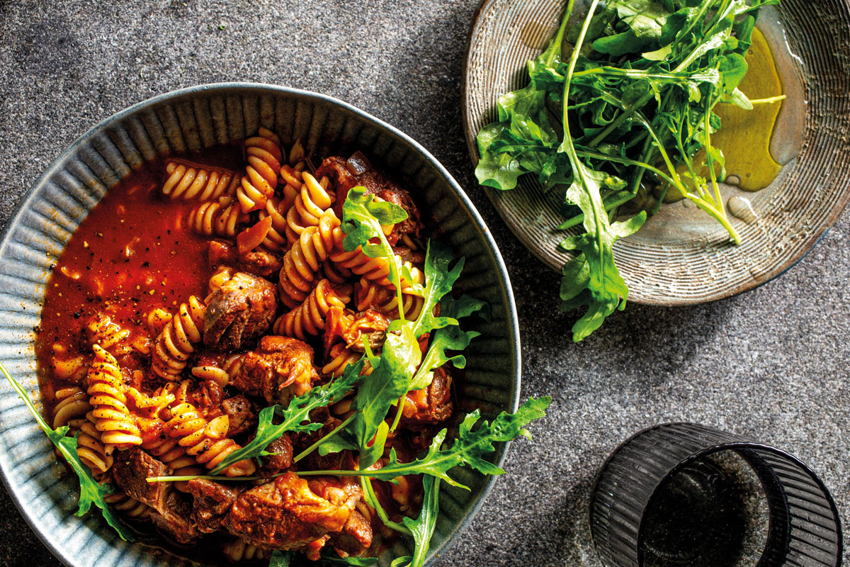 Lamb stew with pasta