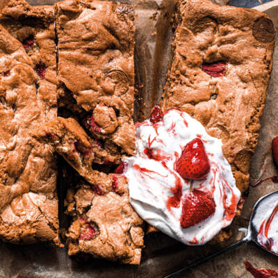 Strawberry blondies