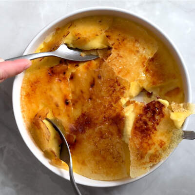 Classic crème brûlée