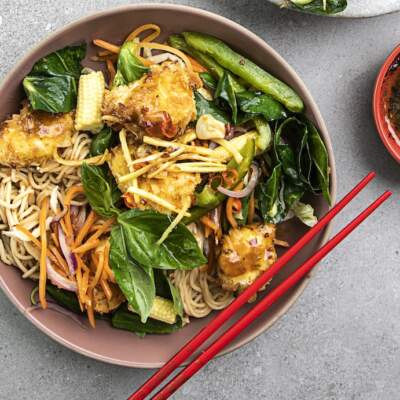 Thai coconut crunchy chicken noodles