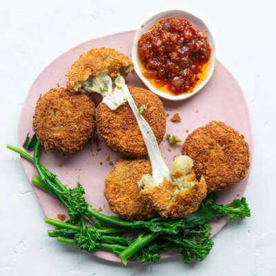 Broccoli, cheese and potato croquettes