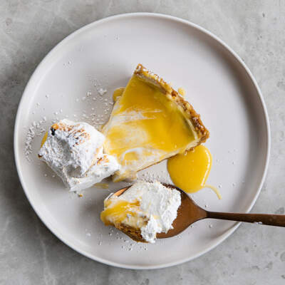 Lemon meringue cheesecake