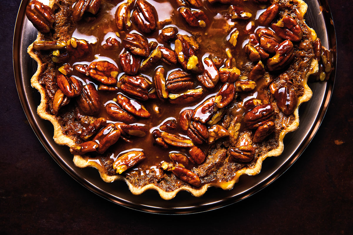 Coffee pecan nut pie