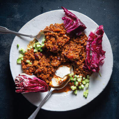 Sorghum-and-bean chilli