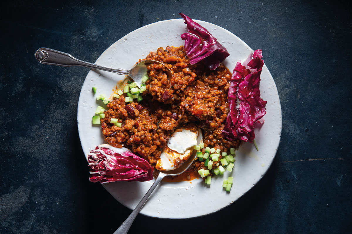 Sorghum-and-bean chilli