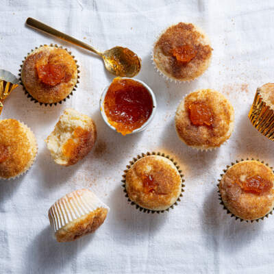 Jam doughnut cupcakes