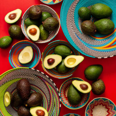 What's the difference between green-skinned and dark-skinned avocados?