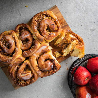 Envy™ apple cinnamon buns