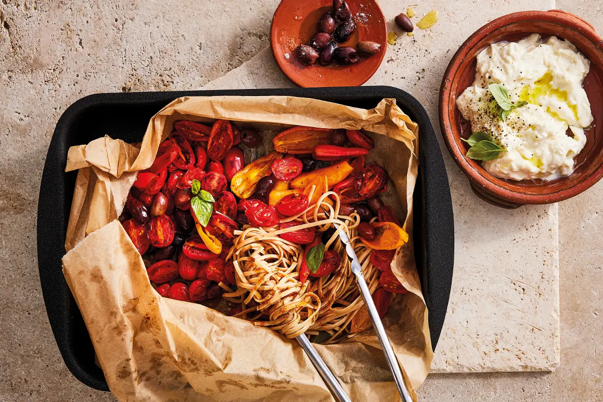 Roasted tomato-and-pepper pasta