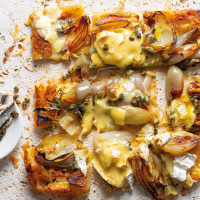 5-ingredient caramelised onion tart