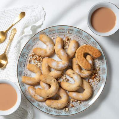 Pecan horseshoe biscuits