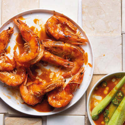 Prawns with tom yum salad