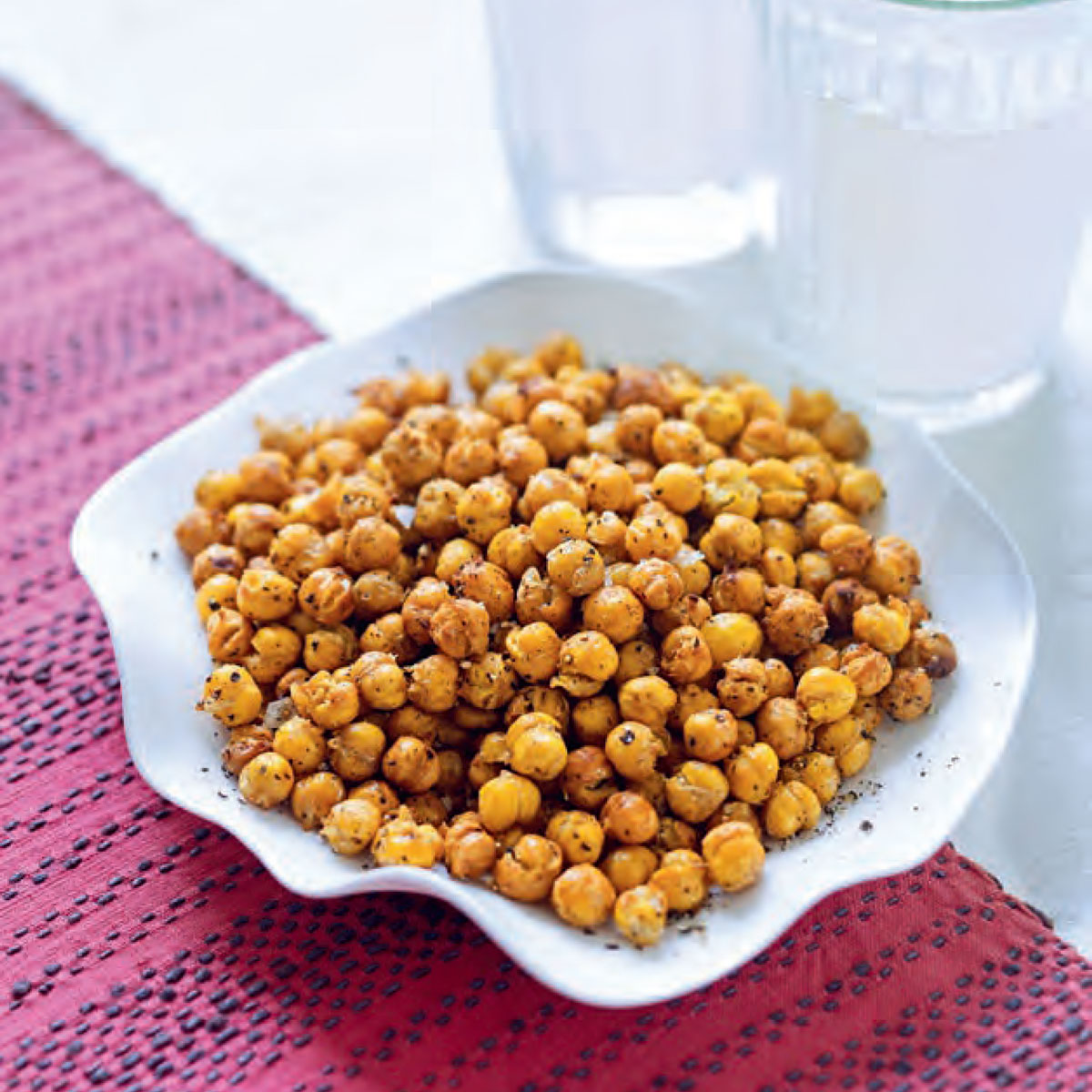 Air-fryer crispy salt and pepper chickpeas