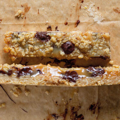 Caramel oat bars