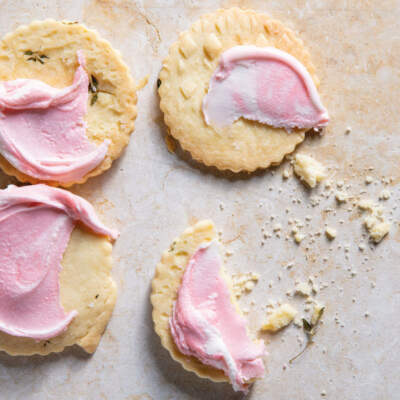 Cardamom-and-thyme shortbread