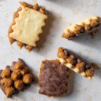 Sandwich biscuits with speculaas