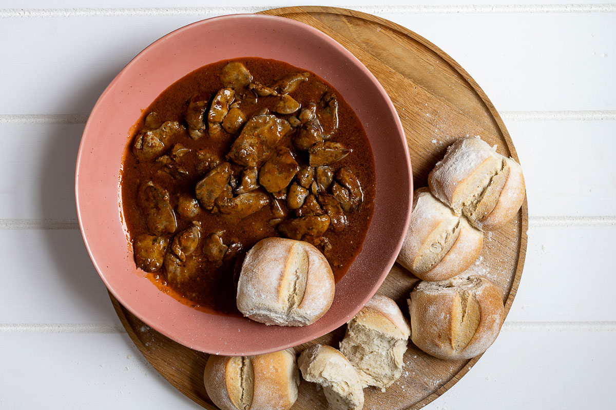 Peri Peri chicken livers with Portuguese rolls