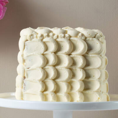 Hummingbird cake