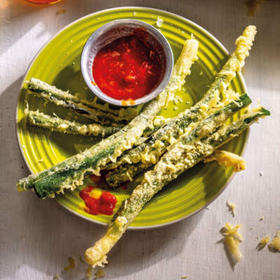 Tempura spring onions with ibhisto
