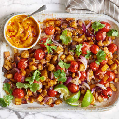 Crispy potato and paprika tray bake