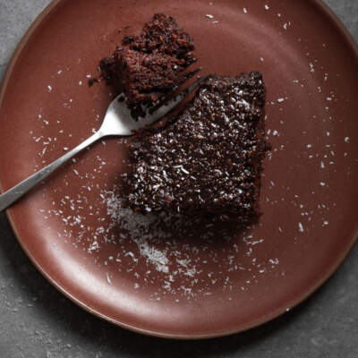 Aunty Bev’s mud cake