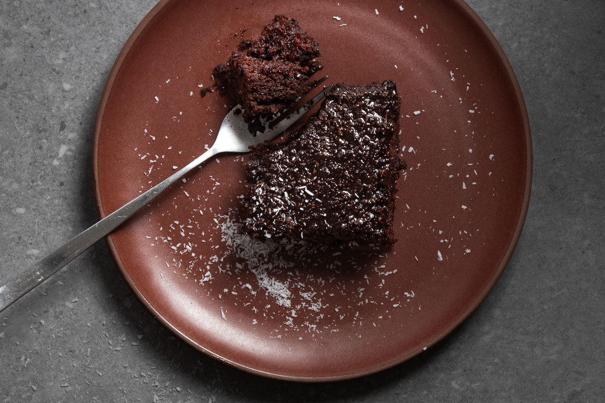 Aunty Bev’s mud cake