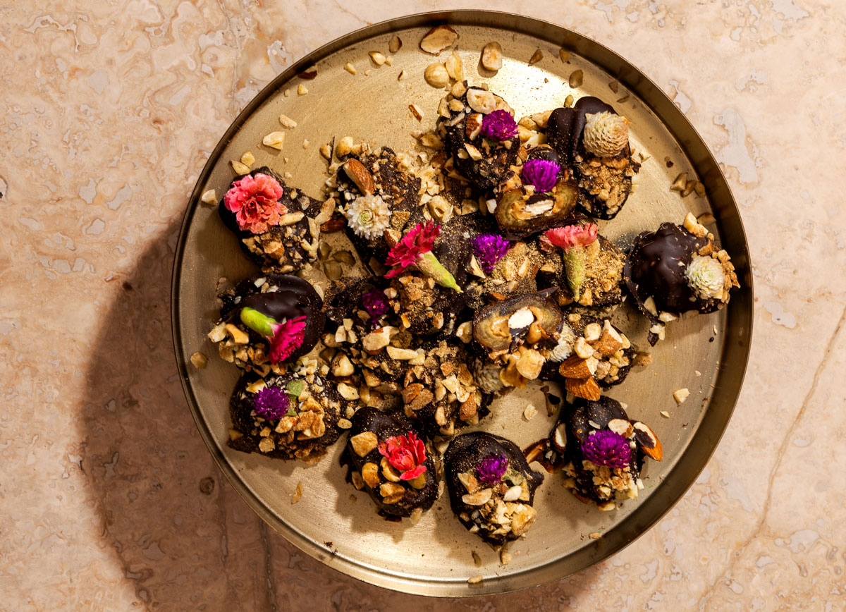 Spiced dates