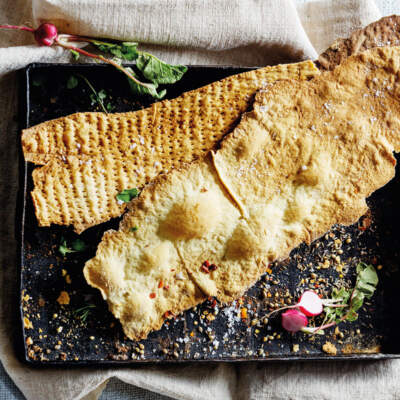 Unleavened matzah