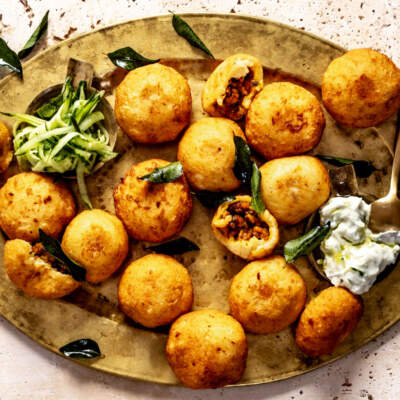 Pofdas with butter chicken filling